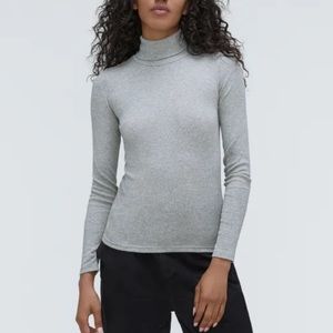 Everlane microribbed turtleneck, S, gray